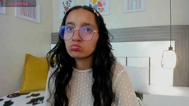 Emilyblussh online show from February 2026 03:55:01 PM