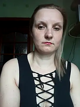 SusanGold9211 online show from April 2026 08:43:01 AM