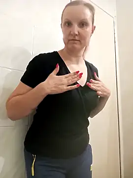 SusanGold9211 online show from March 2026 10:04:02 AM