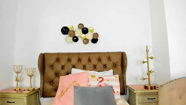 pinkmoon30 online show from March 2026 11:21:02 AM