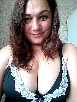 Snapshot of Susan8421 chatting on June 2026 02:14:01 PM Susan8421 online show from June 2026 02:14:01 PM