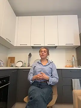 Snapshot of CarmenBlues_ chatting on February 2026 09:00:02 AM CarmenBlues online show from February 2026 09:00:02 AM