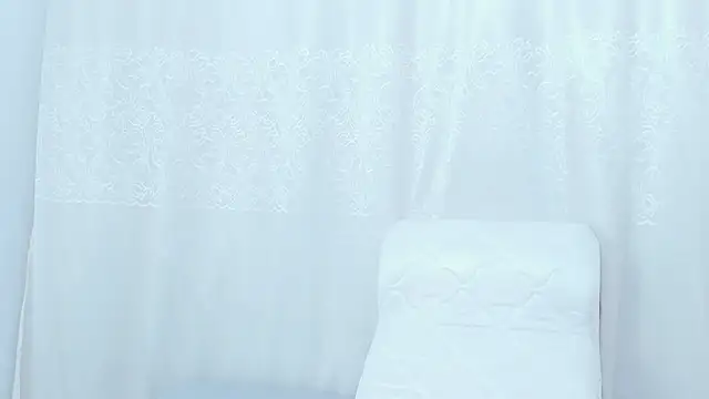 Cinnamon Skin01 online show from February 2026 10:06:02 AM