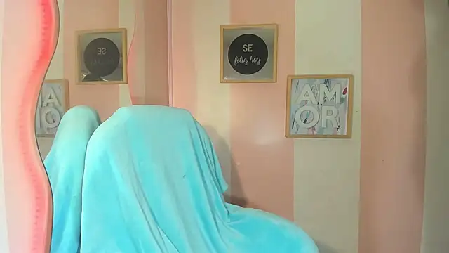 Iris Laus online show from April 2026 02:56:01 PM