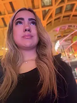 bellabarbiex online show from April 2026 05:28:02 PM