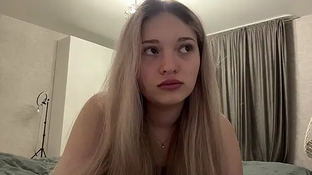 Snapshot of chatting on February 2026 02:06:02 PM online show from February 2026 02:06:02 PM