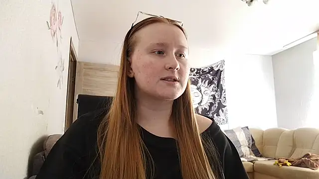 AnikaLipps online show from April 2026 02:07:02 PM
