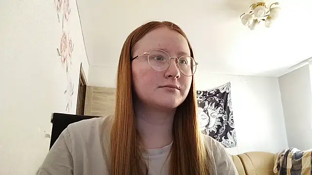 AnikaLipps online show from May 2026 04:47:01 PM