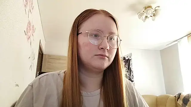 AnikaLipps online show from May 2026 03:01:02 PM