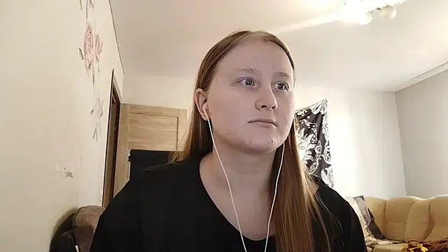 AnikaLipps online show from April 2026 09:49:01 AM