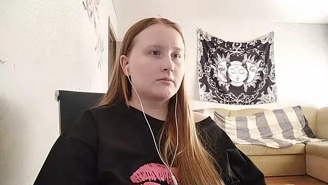 AnikaLipps online show from April 2026 03:29:01 PM