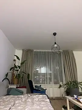 KiraVixenSweet online show from April 2026 06:03:02 PM