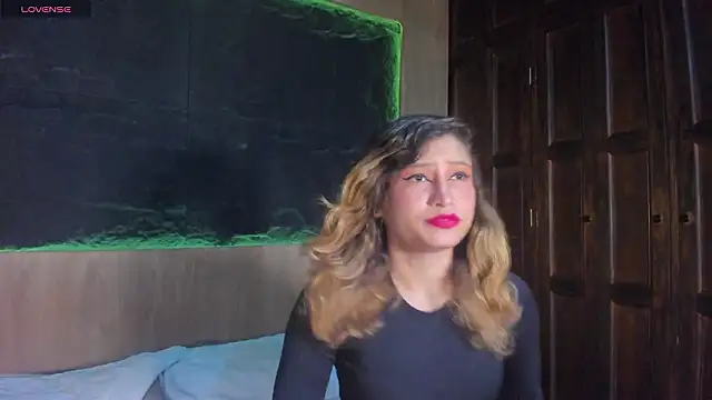 Annie lorin online show from February 2026 10:28:01 AM