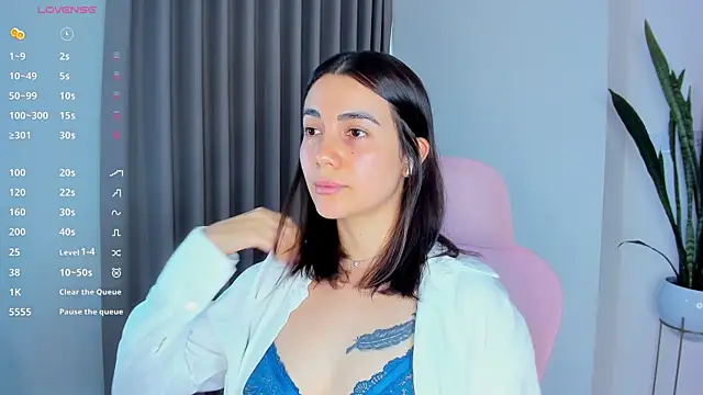 sara ospina22 online show from April 2026 12:43:01 PM