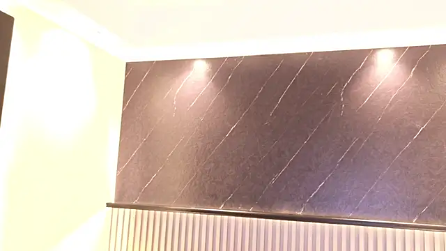 Kinsleybrown online show from April 2026 04:19:01 AM