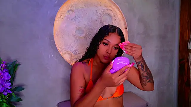 Kinsleybrown online show from March 2026 04:12:01 AM