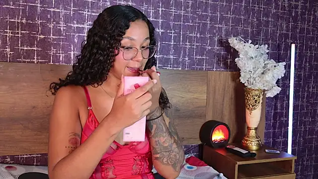 Kinsleybrown online show from March 2026 10:10:02 AM