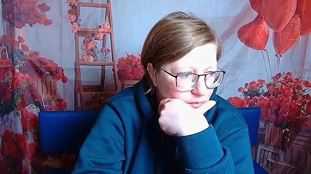 Snapshot of RadaChudna chatting on February 2026 06:44:01 AM RadaChudna online show from February 2026 06:44:01 AM