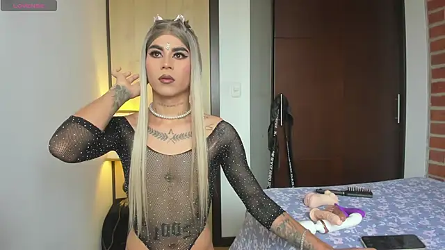 Snapshot of alisoondrean_ chatting on February 2026 01:32:01 PM alisoondrean online show from February 2026 01:32:01 PM