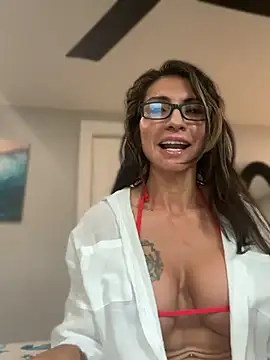 lunasexy79 online show from July 2026 02:43:01 PM