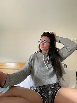 lunasexy79 online show from April 2026 02:13:02 PM