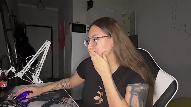 YettaUrive online show from February 2026 03:23:01 PM