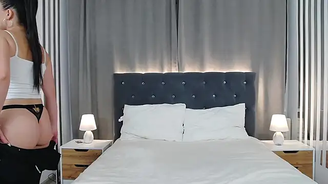 VikkyVonn online show from May 2026 10:09:02 AM