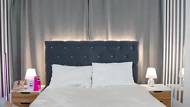 VikkyVonn online show from May 2026 06:06:02 AM