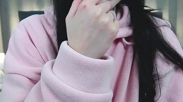 VikkyVonn online show from March 2026 12:02:02 PM