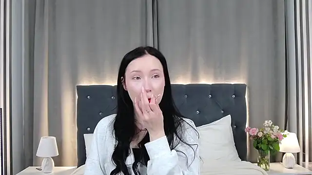 VikkyVonn online show from April 2026 10:43:01 AM