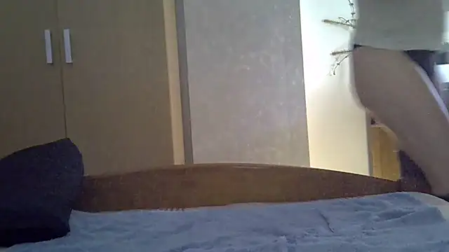 Laura-Parker online show from April 2026 01:50:01 PM