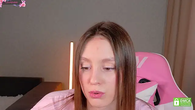 KateNickson online show from April 2026 05:21:02 AM