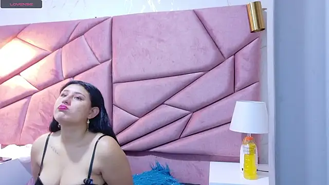 cherry07  online show from February 2026 11:32:02 AM