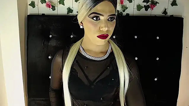 Kristal Queen01 online show from April 2026 06:16:01 AM