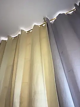 scarleth zin online show from April 2026 06:13:02 PM