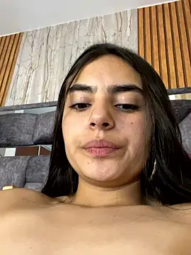 scarleth zin online show from April 2026 08:43:01 PM