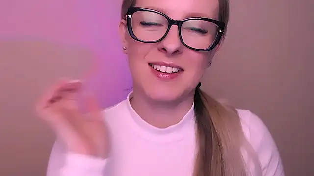 AnnePeach online show from March 2026 06:01:01 PM