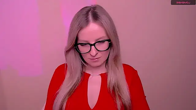 AnnePeach online show from March 2026 05:39:02 PM