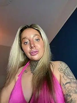 Summerwestt online show from February 2026 04:17:01 PM