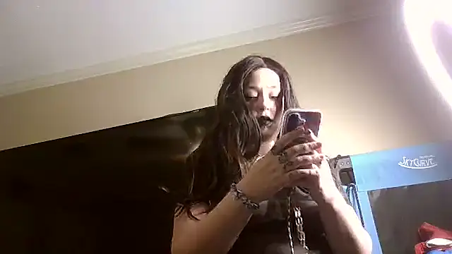 salem in the woods online show from February 2026 05:46:01 PM