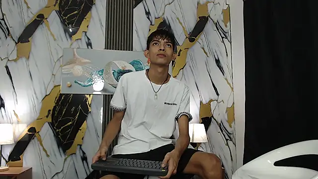 KITTY BOSH online show from March 2026 12:57:01 AM