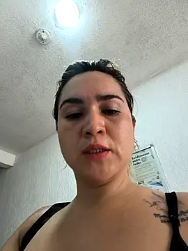 Snapshot of violet-grey chatting on April 2026 01:13:01 PM violet-grey online show from April 2026 01:13:01 PM