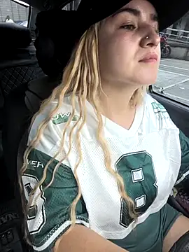 violet-grey online show from March 2026 12:31:01 PM