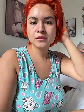 Snapshot of violet-grey chatting on June 2026 03:39:02 PM violet-grey online show from June 2026 03:39:02 PM