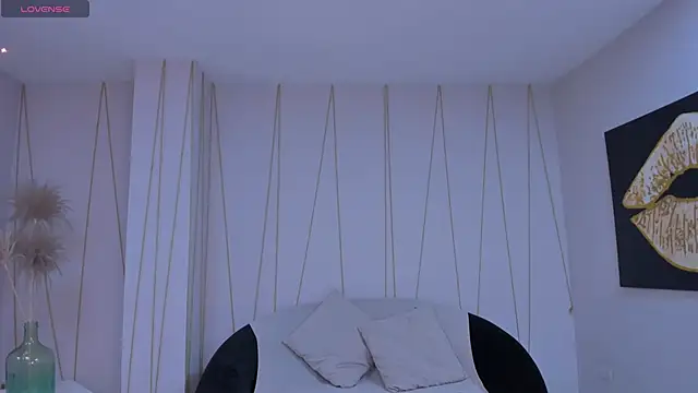 CarolineEvans x online show from March 2026 04:13:01 AM