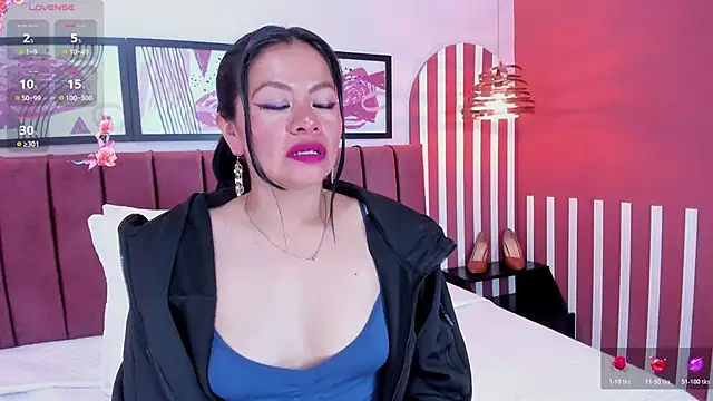 Snapshot of Saray_Becker_ chatting on March 2026 03:06:02 AM Saray Becker online show from March 2026 03:06:02 AM