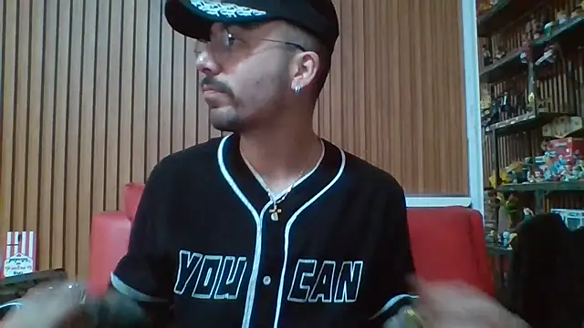 Karamel444 online show from March 2026 07:29:01 PM