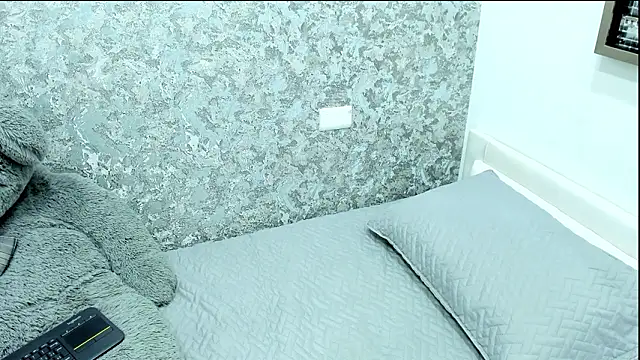 Snapshot of Anika_H chatting on February 2026 12:28:01 PM Anika H online show from February 2026 12:28:01 PM