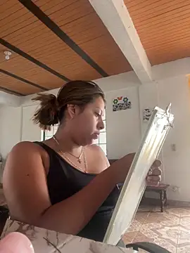 Emiily joee  online show from March 2026 08:47:01 PM