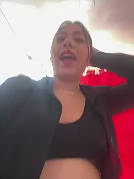 Emiily joee  online show from April 2026 07:17:02 PM